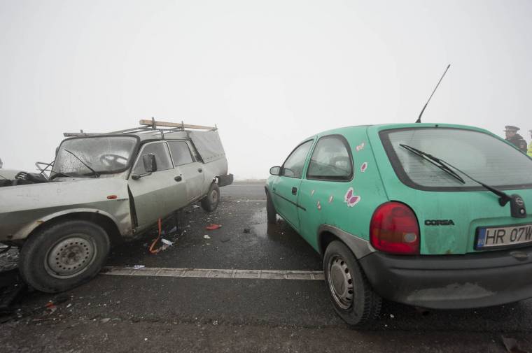 Baleset a rövid követési távolság miatt